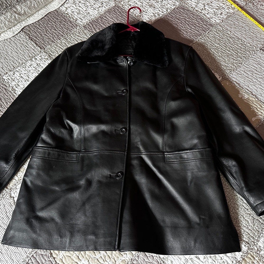 Nuage Black Leather Jacket with Faux Fur Collar